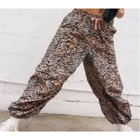 NEW Free People Movement Zephyr Printed Pants Joggers Size S